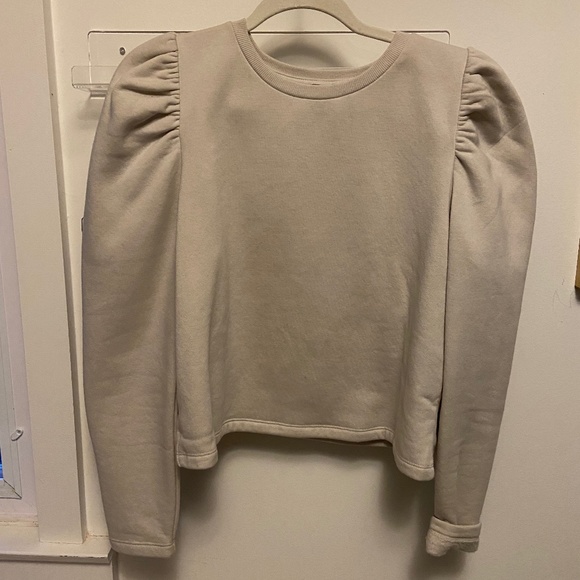 Zara Sweaters - Super soft sweater with puffy sleeves